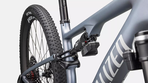 Epic 8 Pro  - SRAM X0 AXS, RockShox Ultimate Flight Attendant